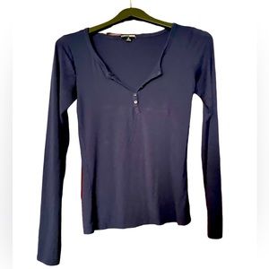 Navy blue long sleeve shirt size Medium